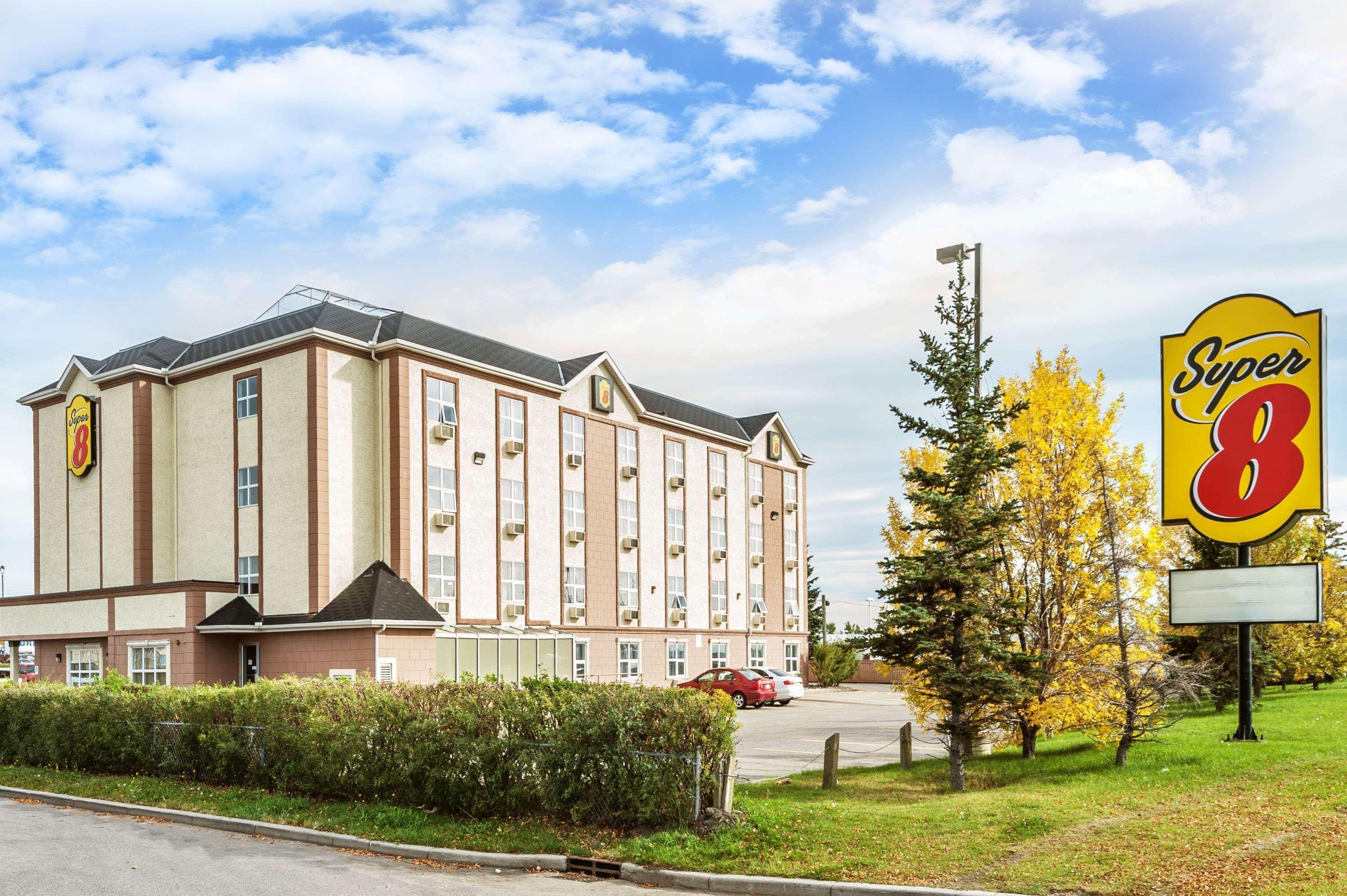 Hotel Super 8 By Wyndham Calgary/Airport Exteriér fotografie